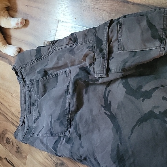 Mens camo shorts - Picture 4 of 4